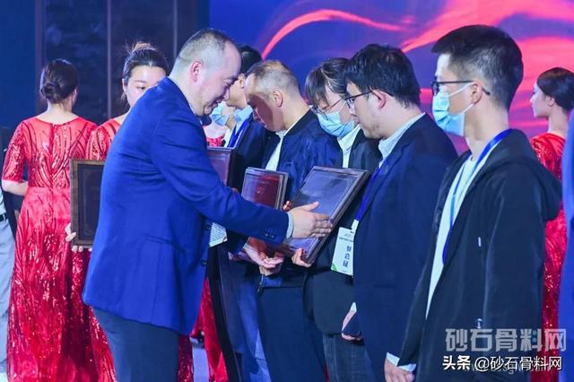 砂石设备哪里找好