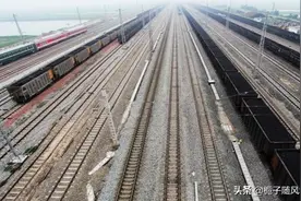 朔黄铁路环渤海湾经济圈大交通网的重要车站——黄骅南站图片