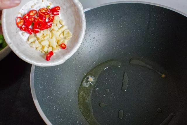 整个五月的鲜，一道菜全吃上了：今夏餐桌的新宠