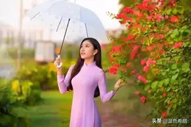 9套超炫的“懒人”拍照姿势，简单好用，避开错误拍照美美哒图片