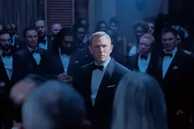 克雷格告别007：被赞“史上最棒邦德”，曾在奥运会开幕式带“女王”跳伞图片