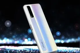 心动价2198元，4500mAh+128GB+液冷散热，vivo真香5G中端机图片
