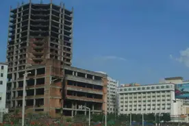 中国到底有多少套商品房？够14亿居住吗？我们来简单计算下图片