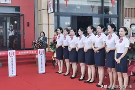 沪蓉高速湖北段首家肯德基来了！就在这个服务区图片