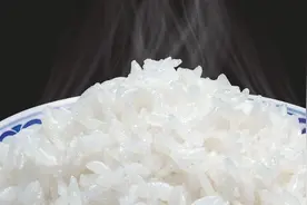 44吨大米被抢光！国家早就辟谣，这些网友疯狂抢米的原因让人点赞图片
