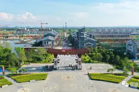 龙头山下崛起美丽新城图片