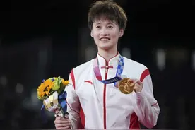 国羽女单东京崛起路 陈雨菲教练罗毅刚：旗不能倒图片