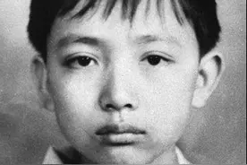 救火牺牲的英雄赖宁，事迹为何移出教科书，照片也从学校摘下了？图片