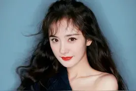 生了一个孩子的杨幂和生了三个孩子的张柏芝，谁的身材更好呢？图片