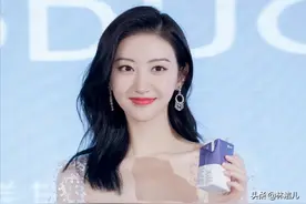 景甜、张天爱不仅颜值出众，卸妆后素颜更是白皙通透，太圈粉了图片