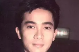 何超琼、周润发扶灵，好搭档张国荣缺席，陈百强的35岁图片