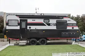 房车中的“陆地巡洋舰”，霸气外形车内精致，黑系HQ21实拍评测图片