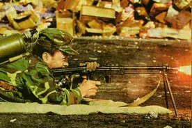 国产单兵火焰喷射器，在两场自卫反击战中大显神威，堪称碉堡杀手图片