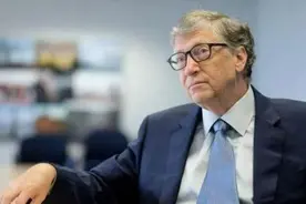 比尔盖茨承认搞砸了婚姻，网友喊话成龙：珍惜拥有的图片