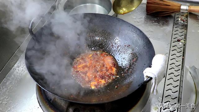 厨师长教你：“水煮鱼”最实用的家常做法，简单易学看一遍就会