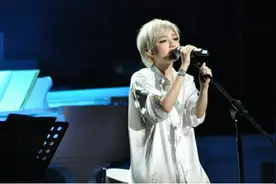 “小魔女”范晓萱：打舌钉，摘子宫，从家喻户晓到无人问津图片