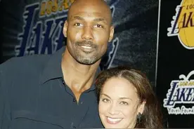 三个私生子中混得最好，马龙为何迟迟不愿和进入NFL的三子相认？图片