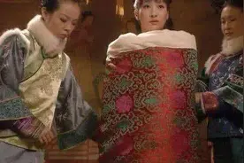 为何清朝的妃子侍寝是裸体被抬进皇帝寝宫图片