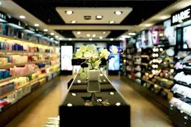 创业五年营收2000万，一个化妆品店美妆创业者经验与感悟图片