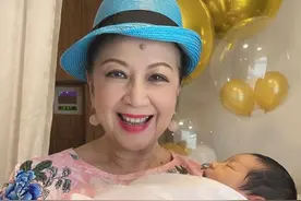 71岁薛家燕喜迎首个金孙！晒合影笑得合不拢嘴，曾豪掷千万娶儿媳图片