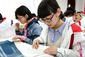 高三考试400分，有希望上二本院校吗？高考未到，你我皆是黑马图片
