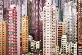 香港打工仔：住着5平米鸟笼，马桶当餐桌，压力外人难知道图片