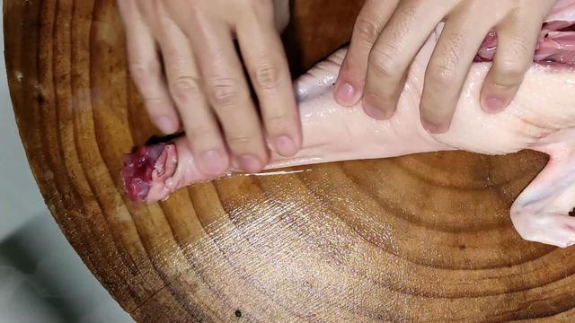 鸭子有十个地方毒素最重，不要随便吃，23年一级大厨专业详解