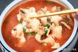 自从学会鲈鱼这做法，孩子再也不让蒸着吃，肉嫩汤鲜、回回都吃光图片