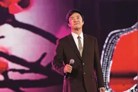 费玉清和费玉污，一代歌王的AB面图片