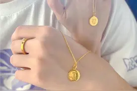 周大福黄金项链合集，设计感好到每一条都对你胃口！图片