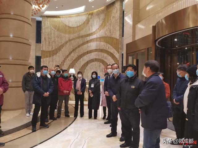 以个人名义自掏腰包支援武汉 成都个体医生：这些都没关系，重要的是去战斗过！