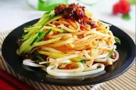 想吃凉面不用买，手把手教你在家做，开胃又解馋，比买的还好吃图片