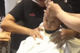 没事儿千万不要随便给孩子理发，哈哈哈哈哈哈哈图片