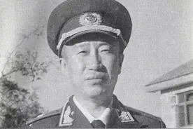 1955年授衔时，为何志愿军参谋长解方只是少将？有5个原因图片