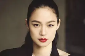 140斤看上去也很瘦的女生，通常有这5个特征，穿衣服很好看图片