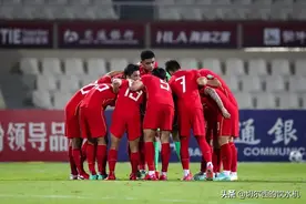 国足出线关键战！约旦籍裁判执法，目前两国积分相同，小心被黑图片