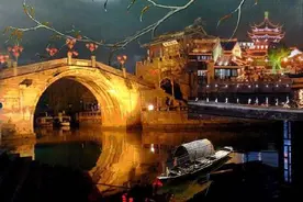 “月落乌啼霜满天”这句诗，究竟哪里有问题，为何千年来争议不止图片