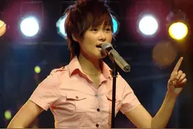 周笔畅的演唱会，7排26座永远不卖，你知道这位置是留给谁的吗图片
