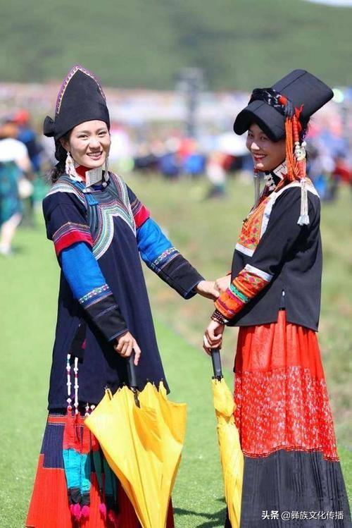 黑彝和白彝的区别（凉山彝人怎样取汉名）