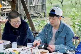 《向往》黄磊厨艺翻车了？早餐吃完剩一桌，张子枫转头就去买烤肠图片