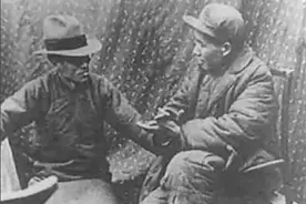 邓小平主持庆祝国庆的招待会，毛主席在简报批示：可惜未请梁漱溟图片