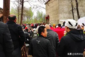 农村掌管红白喜事的“大总”，以往是名利双收，为啥现在不吃香了图片