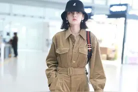 收起牛仔裤吧，上世纪流行的"条绒裤"强势回归，温暖舒适又时尚图片