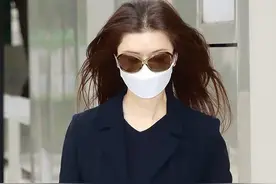 星爷情史：朱茵称为“脓血”于文凤索赔7000万 初恋最难忘图片