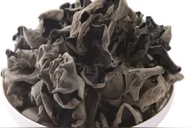 炒木耳时“噼里啪啦”响？牢记4要点，就能轻松就解决，简单实用图片