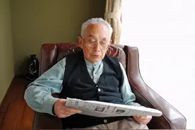 老人养老该靠谁？70岁英明独立老人的心里话，听完后让人眼前一亮图片
