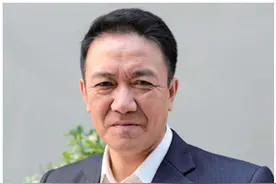 与张瑞琪结婚24年的李幼斌，为什么转身就娶了三婚的史兰芽？图片
