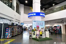 逛迪卡侬旗舰店，推荐几款隐藏的夏季旅行、徒步神衣图片