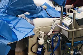 两肺全白是肺炎最严重状态，一旦形成就很难抢救，什么是大白肺图片