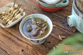 季节交替，最好隔三差五煲一次这个汤，养心安神又润肺，增强体质图片